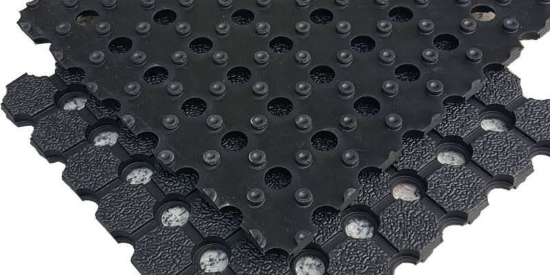 Heavy duty anti-fatigue rubber mat
