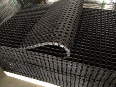 Waterproof honeycomb drainage mat