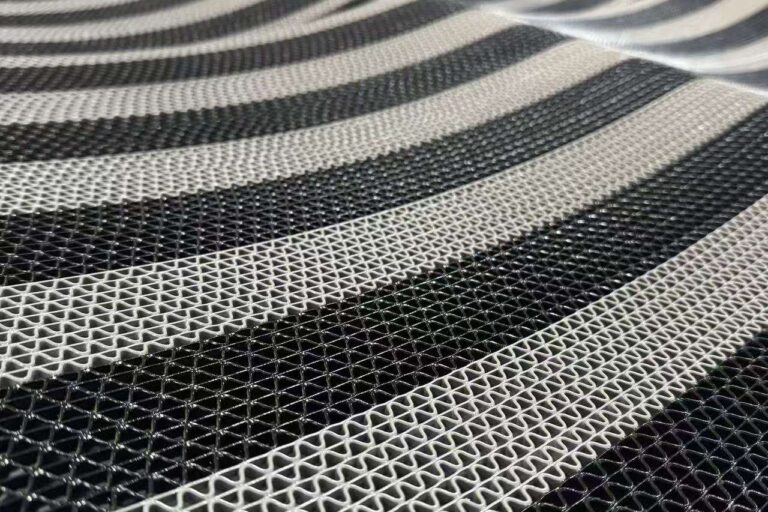 Anti-slip PVC wet area mat for swimming pool