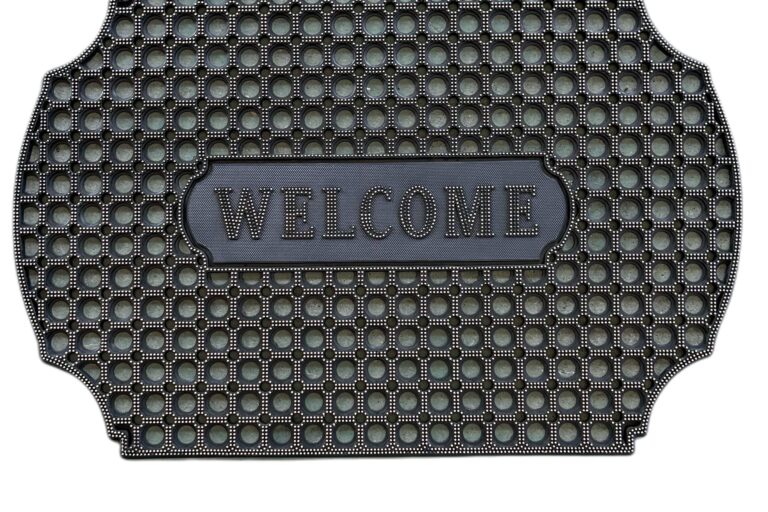 PVC hole door mat with slip-resistant
