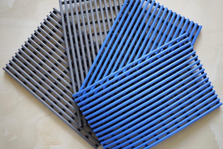 Anti-slip PVC bathroom mat